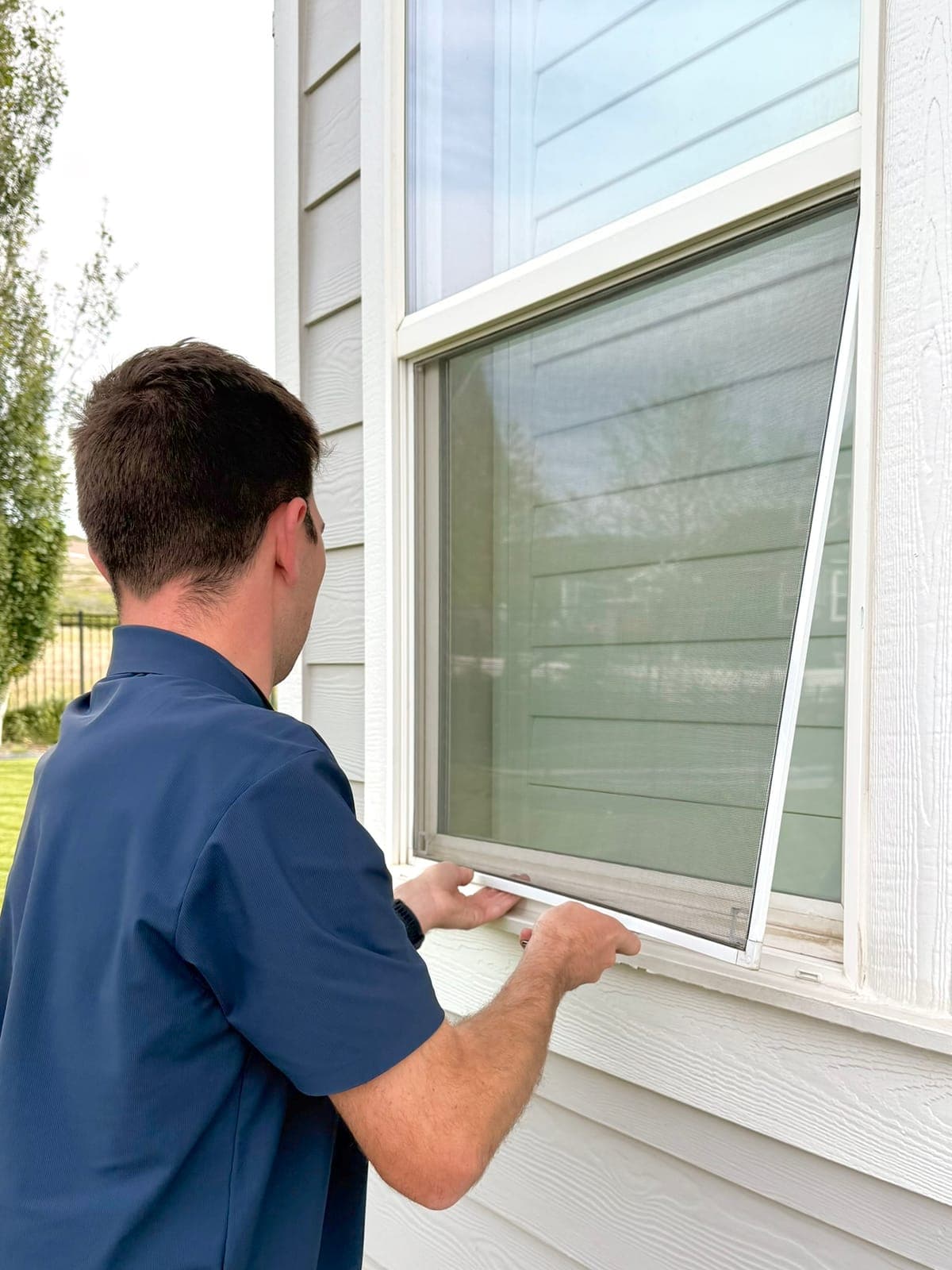 Screen Cleaning on Site - Screens by Glide Window Cleaning